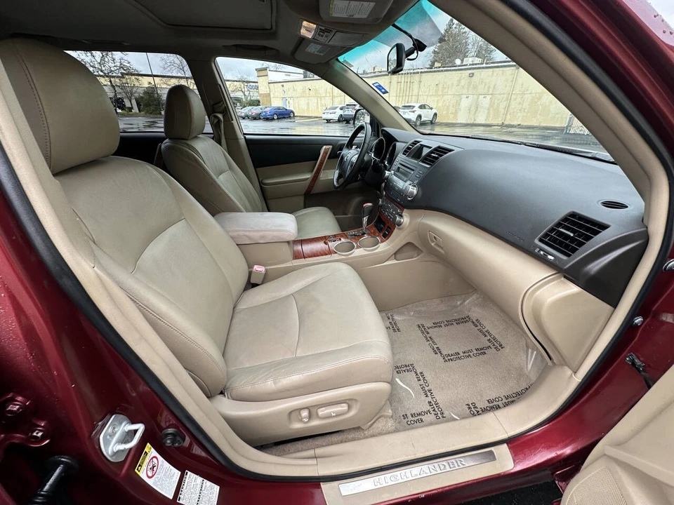 2009 Toyota Highlander - Image 12 of 21