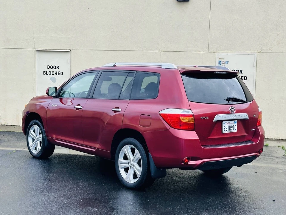 2009 Toyota Highlander - Image 8 of 21