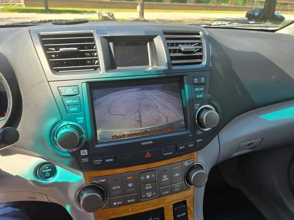 2009 Toyota Highlander - Image 11 of 20