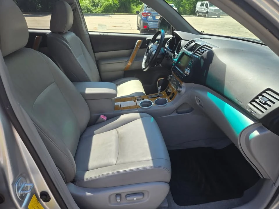 2009 Toyota Highlander - Image 14 of 20