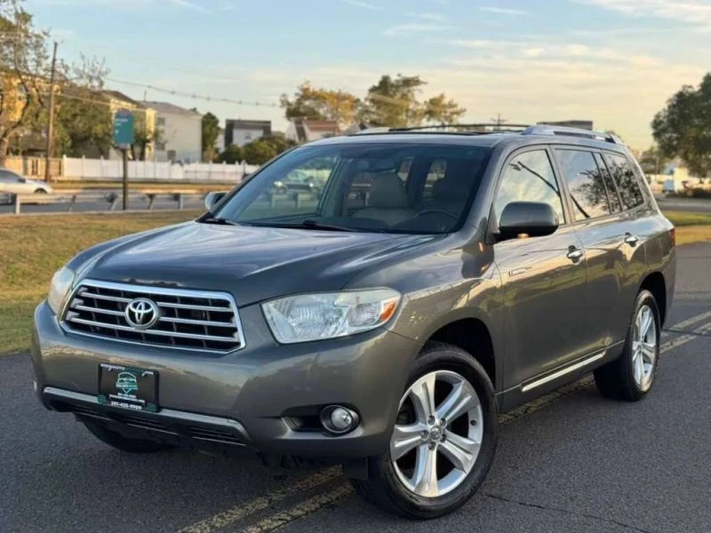 2009 Toyota Highlander - Image 2 of 12