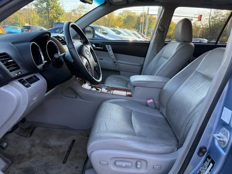 2009 Toyota Highlander - Image 9 of 12