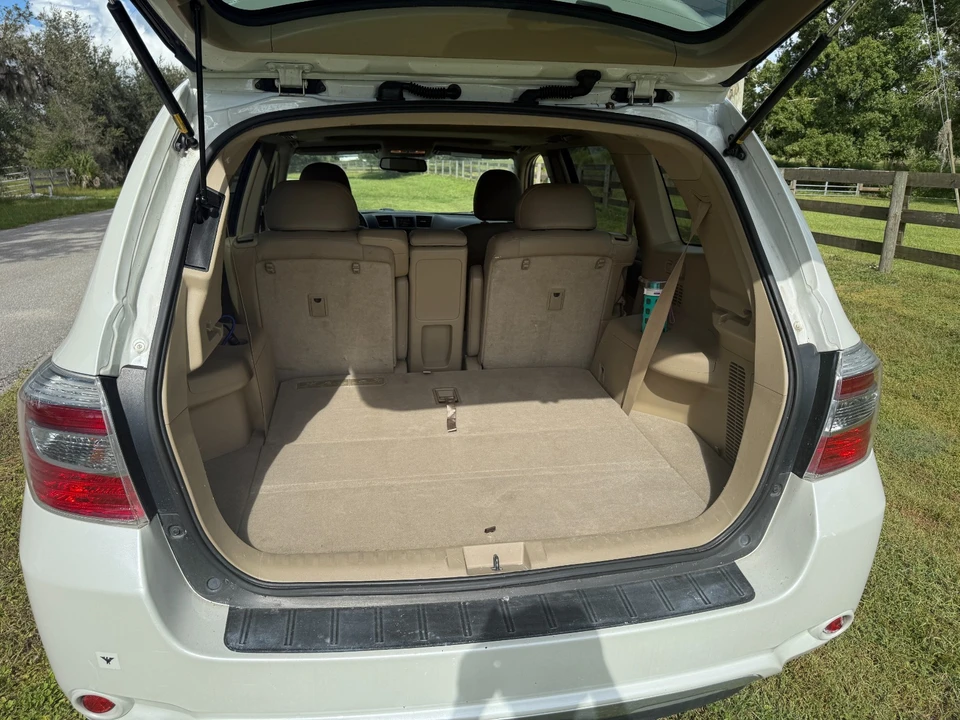 2009 Toyota Highlander - Image 11 of 19