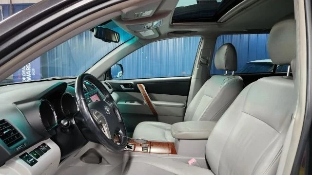 2009 Toyota Highlander - Image 7 of 12