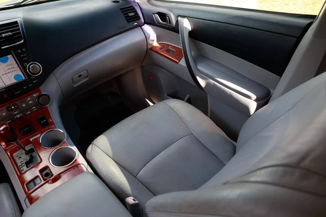 2009 Toyota Highlander - Image 6 of 21