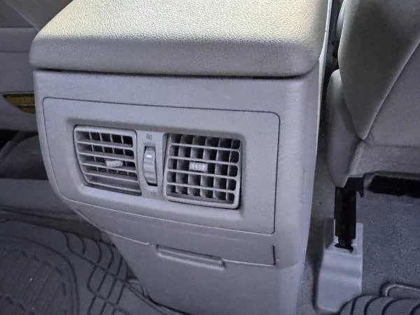 2009 Toyota Highlander - Image 13 of 21