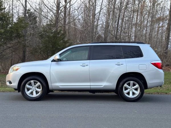 2009 Toyota Highlander - Image 17 of 21