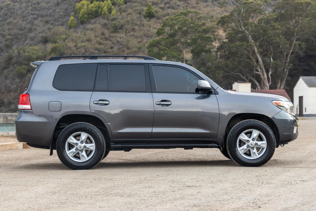 2009 Toyota J200 Land Cruiser - Image 3 of 31