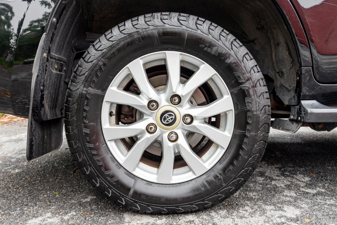 2009 Toyota J200 Land Cruiser - Image 25 of 31