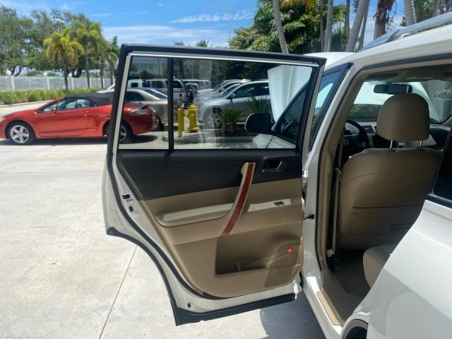 2009 Toyota Highlander - Image 14 of 21