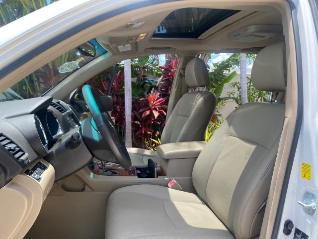 2009 Toyota Highlander - Image 11 of 21