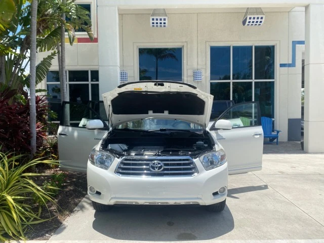2009 Toyota Highlander - Image 17 of 21