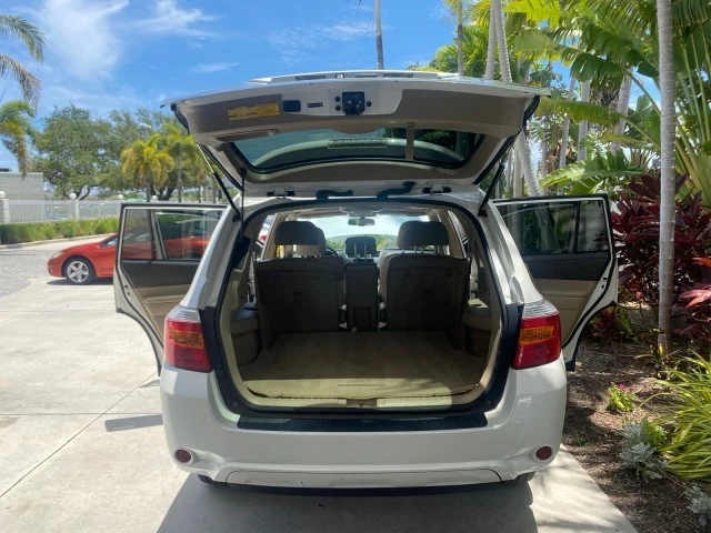 2009 Toyota Highlander - Image 16 of 21