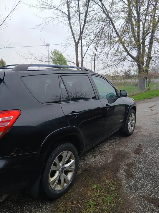 2009 Toyota RAV4 3rd Gen - Image 10 of 14