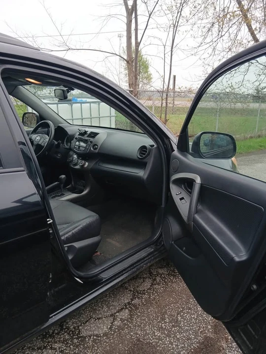 2009 Toyota RAV4 3rd Gen - Image 9 of 14