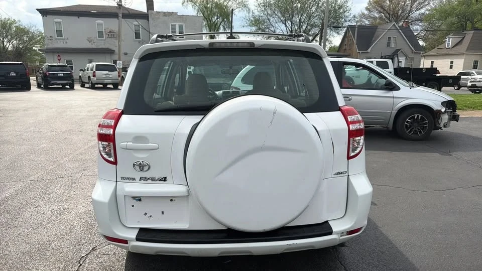 2009 Toyota RAV4 3rd Gen - Image 4 of 10