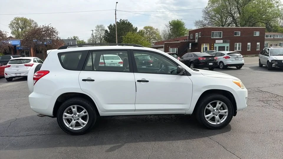 2009 Toyota RAV4 3rd Gen - Image 2 of 10