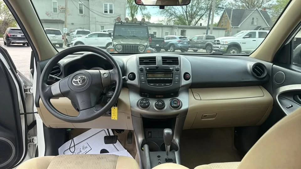 2009 Toyota RAV4 3rd Gen - Image 9 of 10