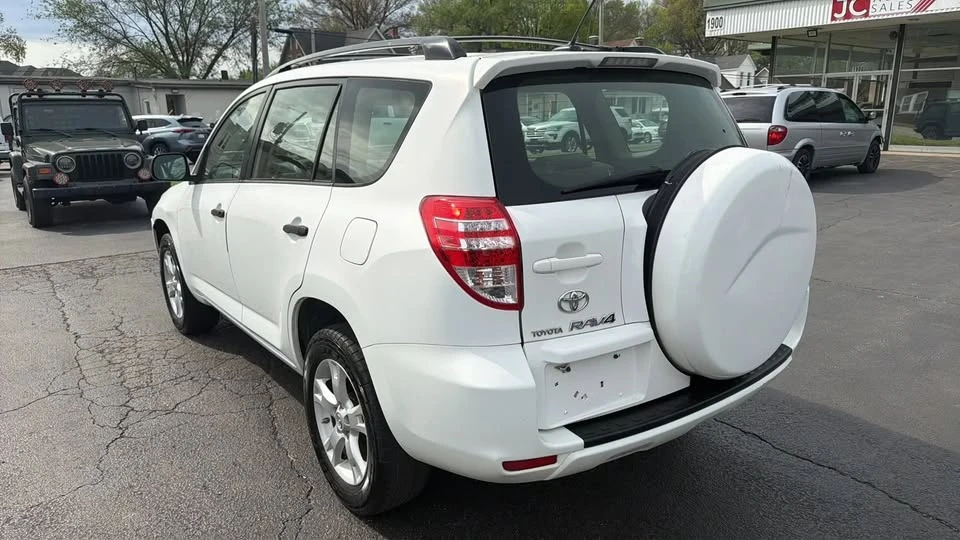 2009 Toyota RAV4 3rd Gen - Image 5 of 10