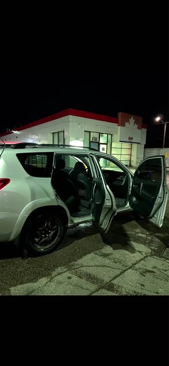 2009 Toyota RAV4 3rd Gen - Image 5 of 8