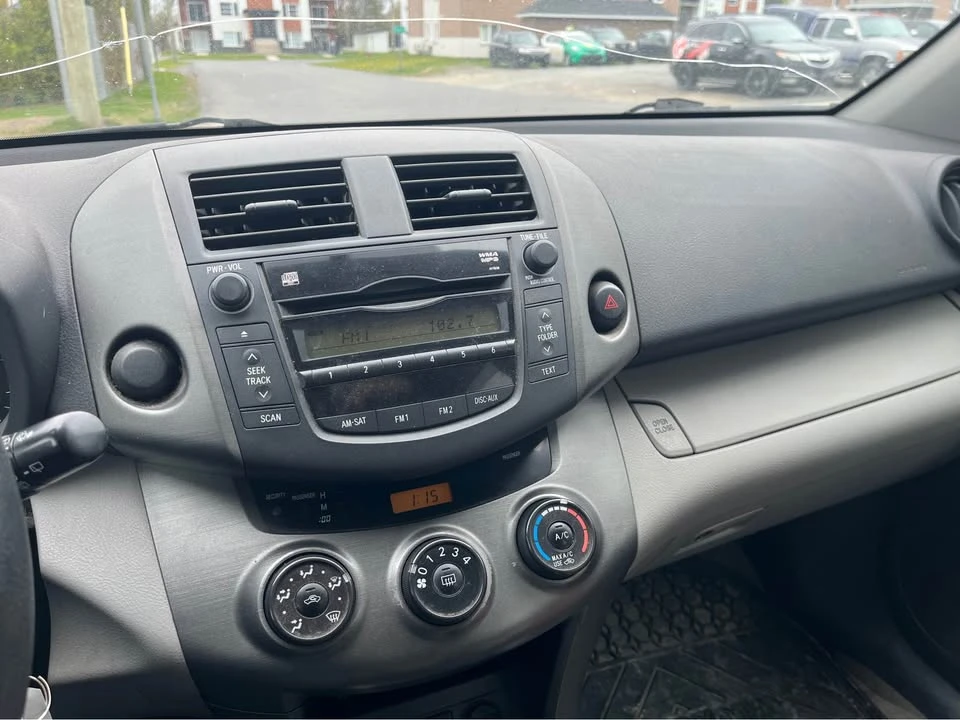 2009 Toyota RAV4 3rd Gen - Image 6 of 15