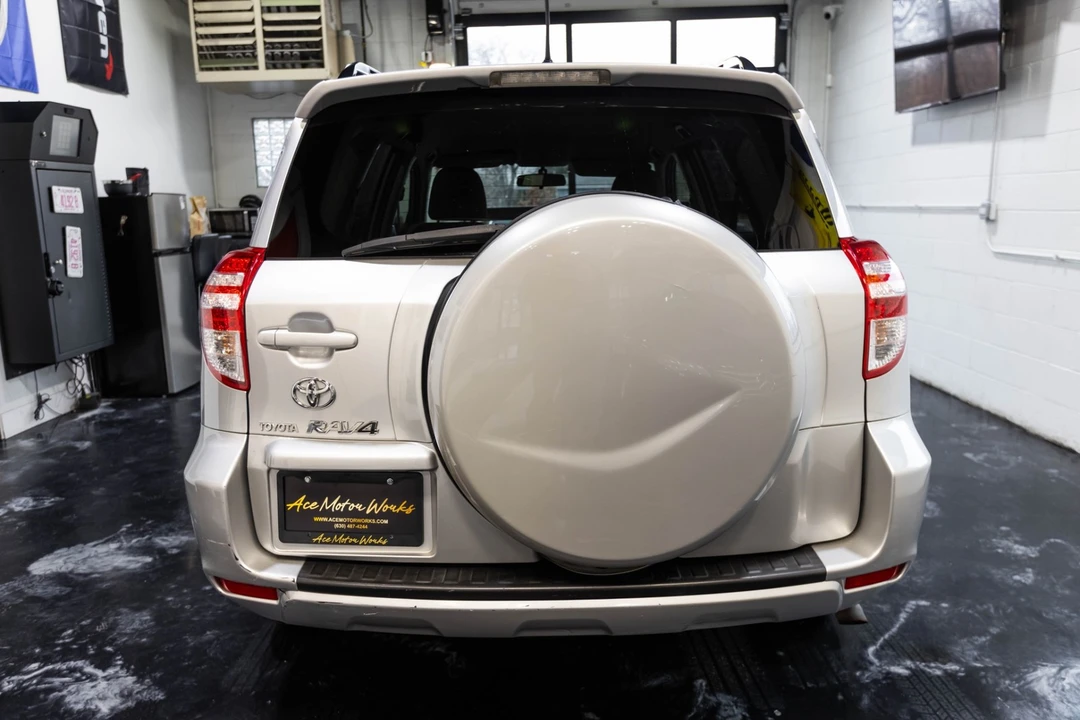 2009 Toyota RAV4 3rd Gen - Image 9 of 12