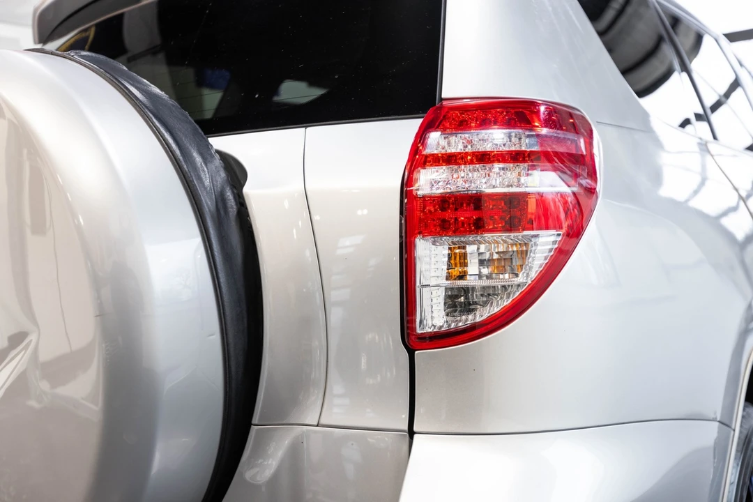 2009 Toyota RAV4 3rd Gen - Image 11 of 12