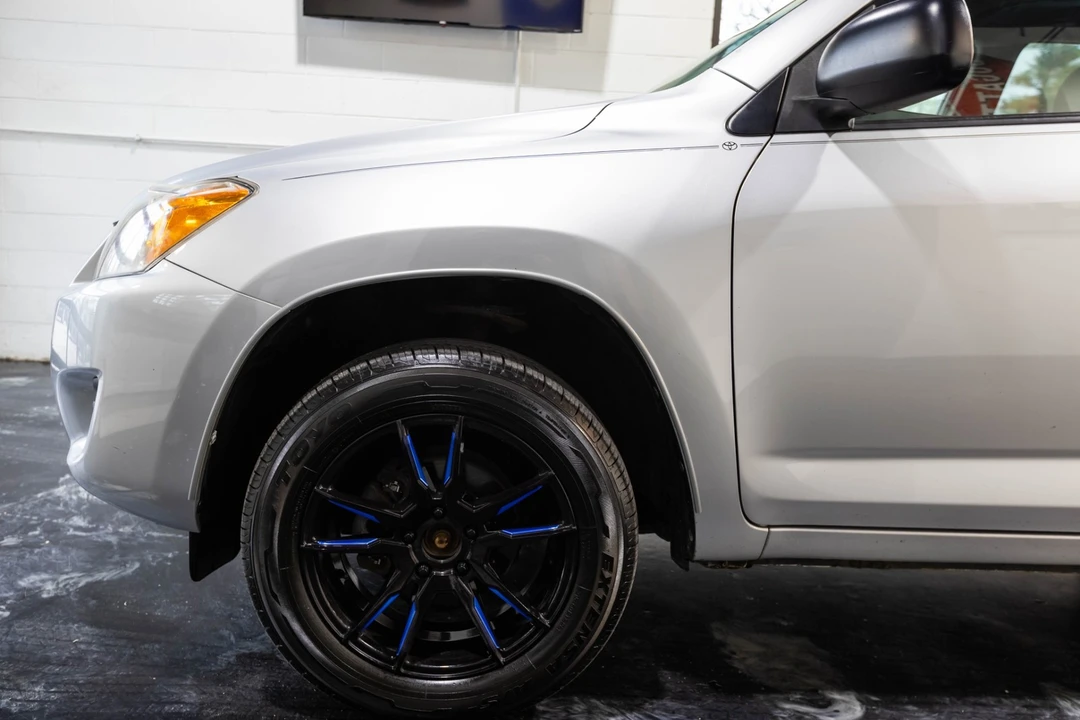 2009 Toyota RAV4 3rd Gen - Image 4 of 12