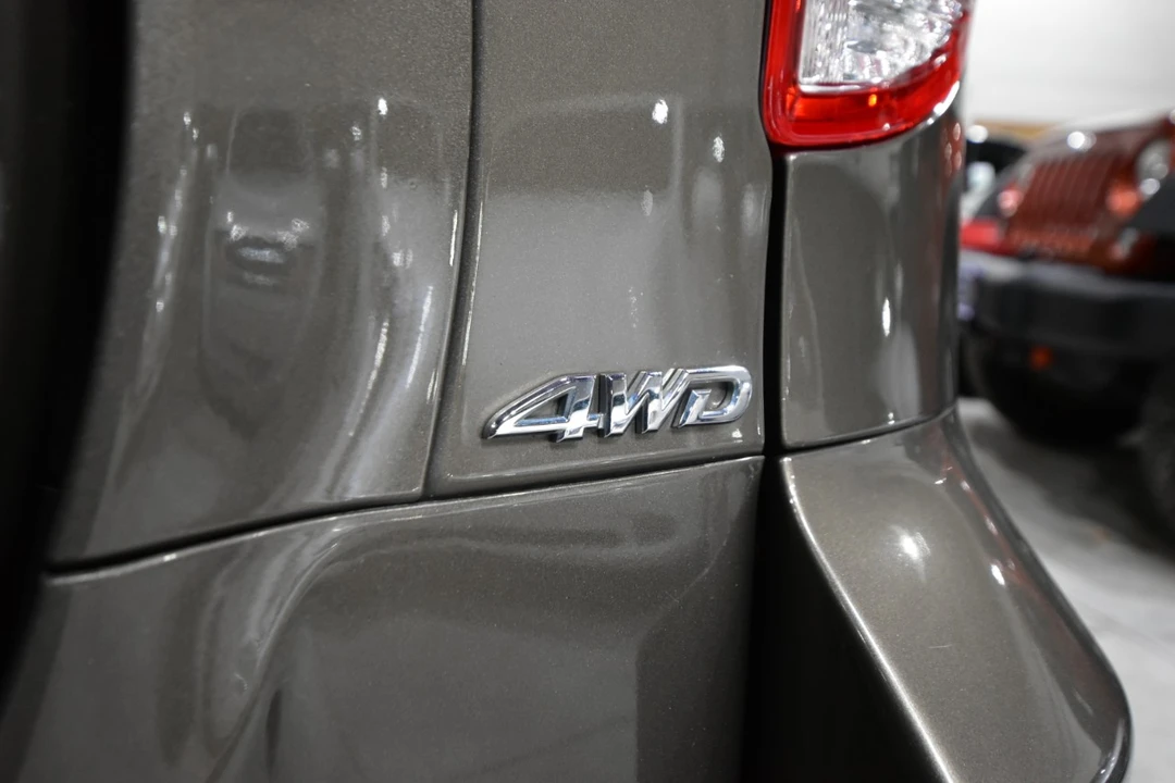 2009 Toyota RAV4 3rd Gen - Image 8 of 12
