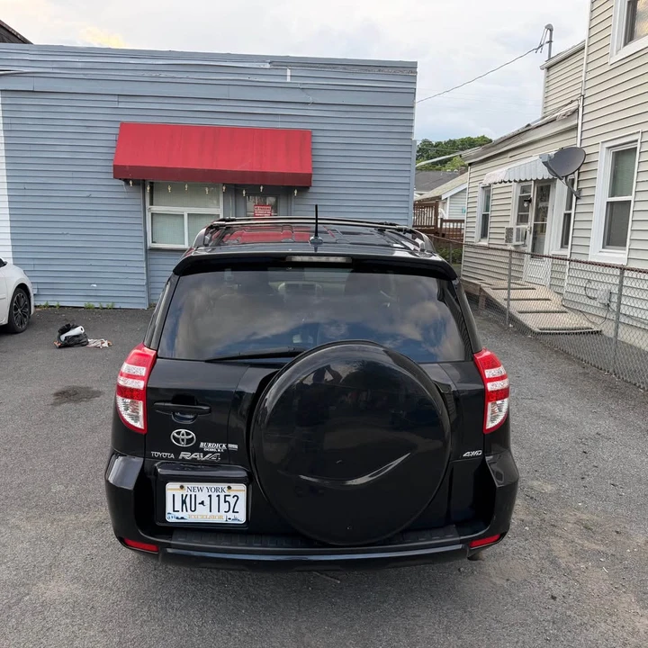 2009 Toyota RAV4 3rd Gen - Image 5 of 20