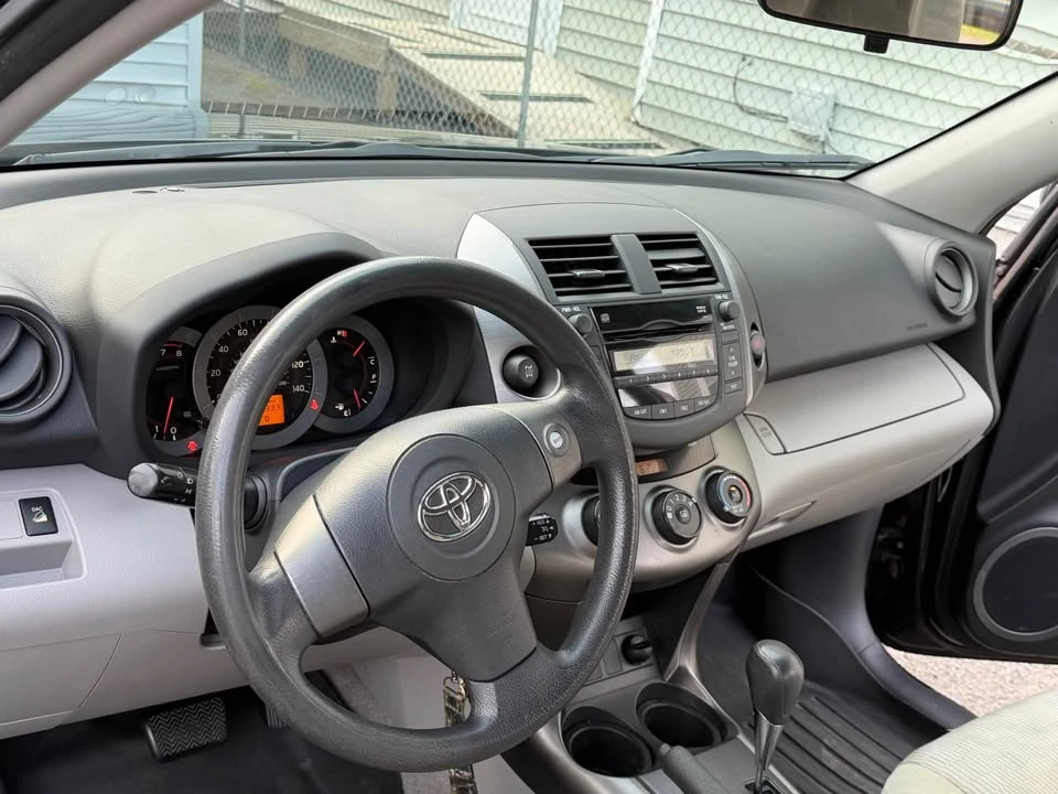 2009 Toyota RAV4 3rd Gen - Image 11 of 20