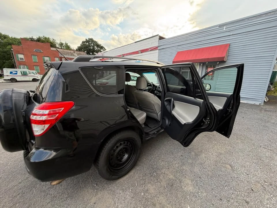2009 Toyota RAV4 3rd Gen - Image 8 of 20