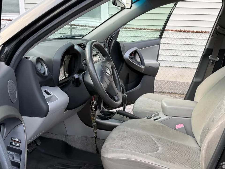 2009 Toyota RAV4 3rd Gen - Image 12 of 20