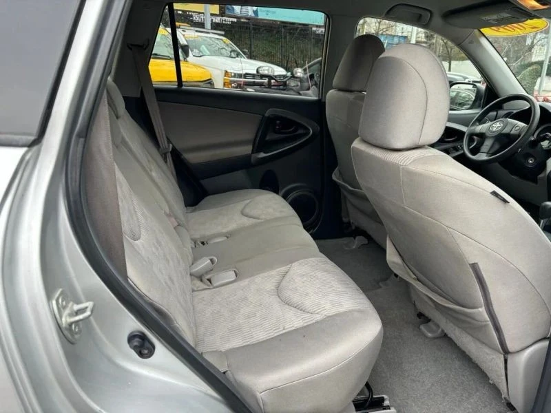 2009 Toyota RAV4 3rd Gen - Image 11 of 12