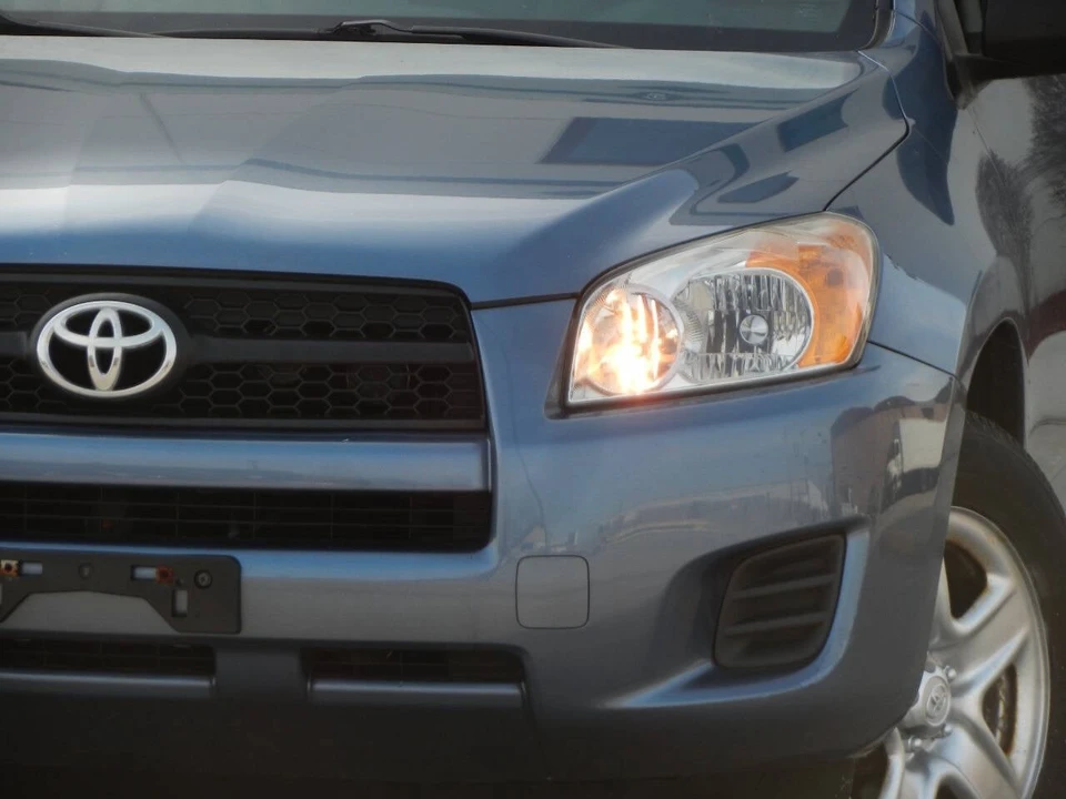 2009 Toyota RAV4 3rd Gen - Image 4 of 21