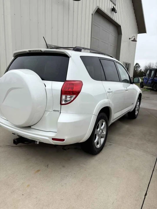 2009 Toyota RAV4 3rd Gen - Image 4 of 9