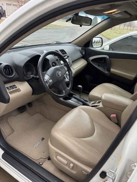 2009 Toyota RAV4 3rd Gen - Image 3 of 9