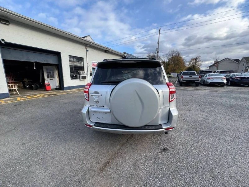 2009 Toyota RAV4 3rd Gen - Image 9 of 12