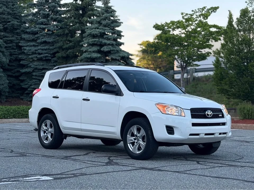 2009 Toyota RAV4 3rd Gen - Image 3 of 20