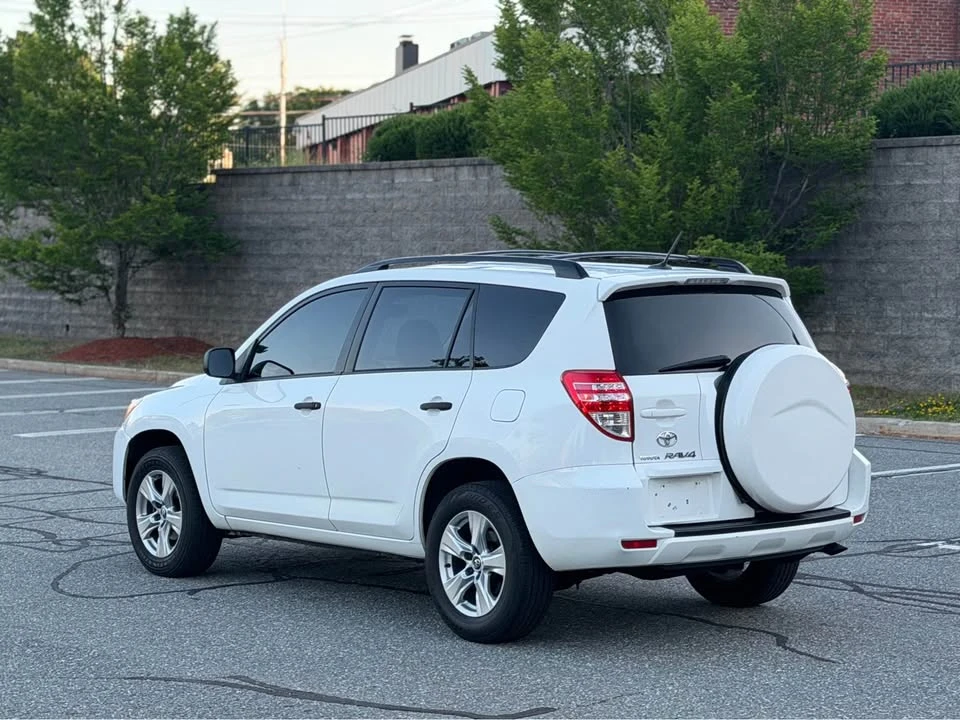 2009 Toyota RAV4 3rd Gen - Image 7 of 20