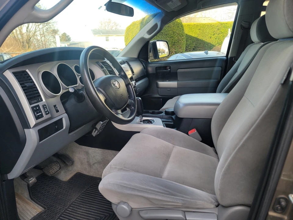 2009 Toyota Sequoia 2nd Gen - Image 19 of 19
