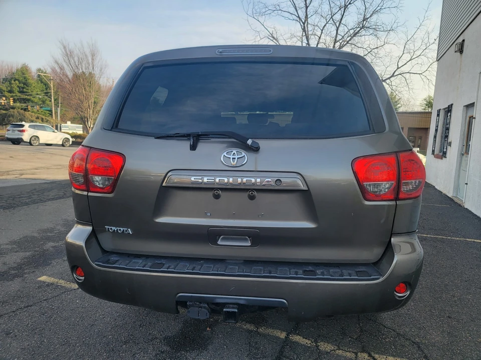2009 Toyota Sequoia 2nd Gen - Image 4 of 19