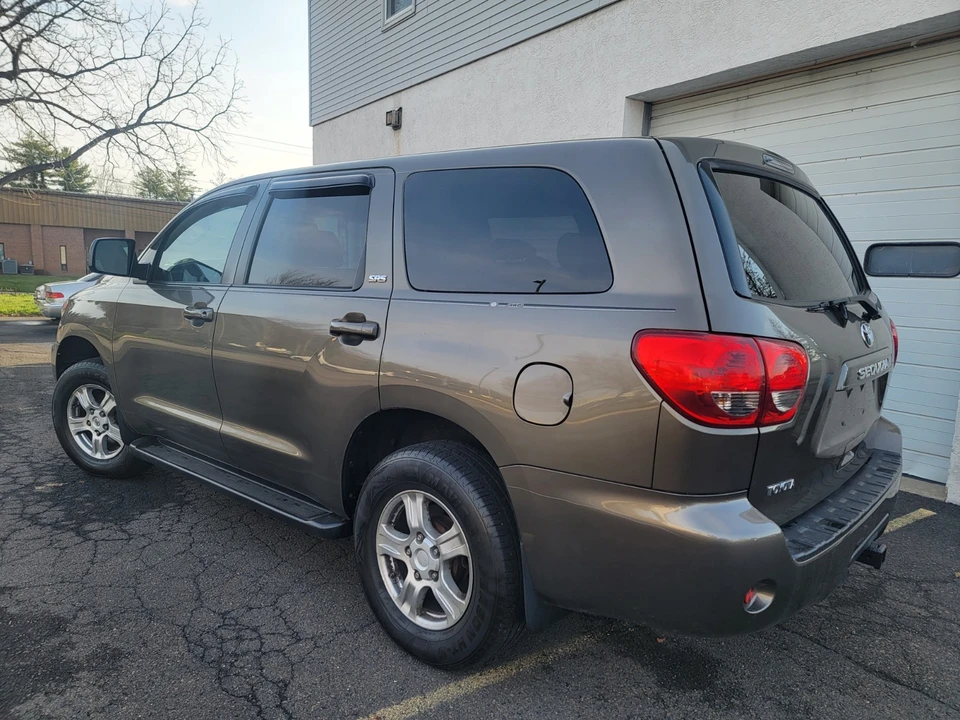 2009 Toyota Sequoia 2nd Gen - Image 6 of 19