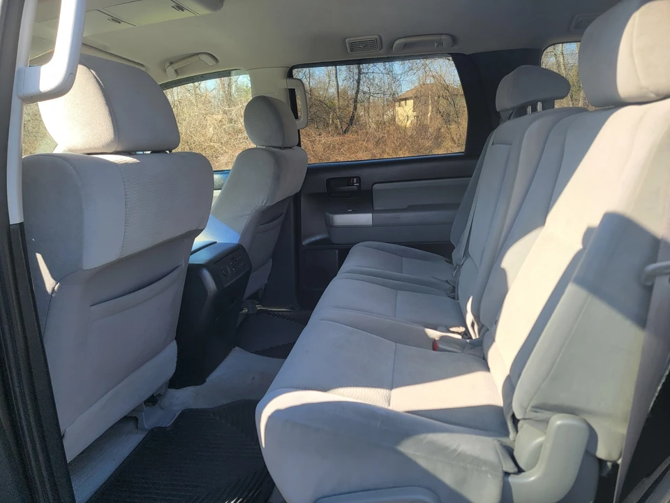 2009 Toyota Sequoia 2nd Gen - Image 12 of 19