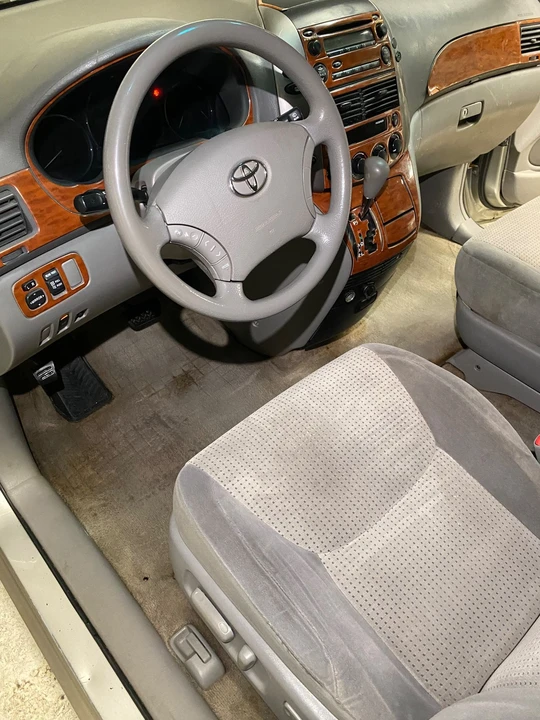 2009 Toyota Sienna 2nd Gen - Image 11 of 17