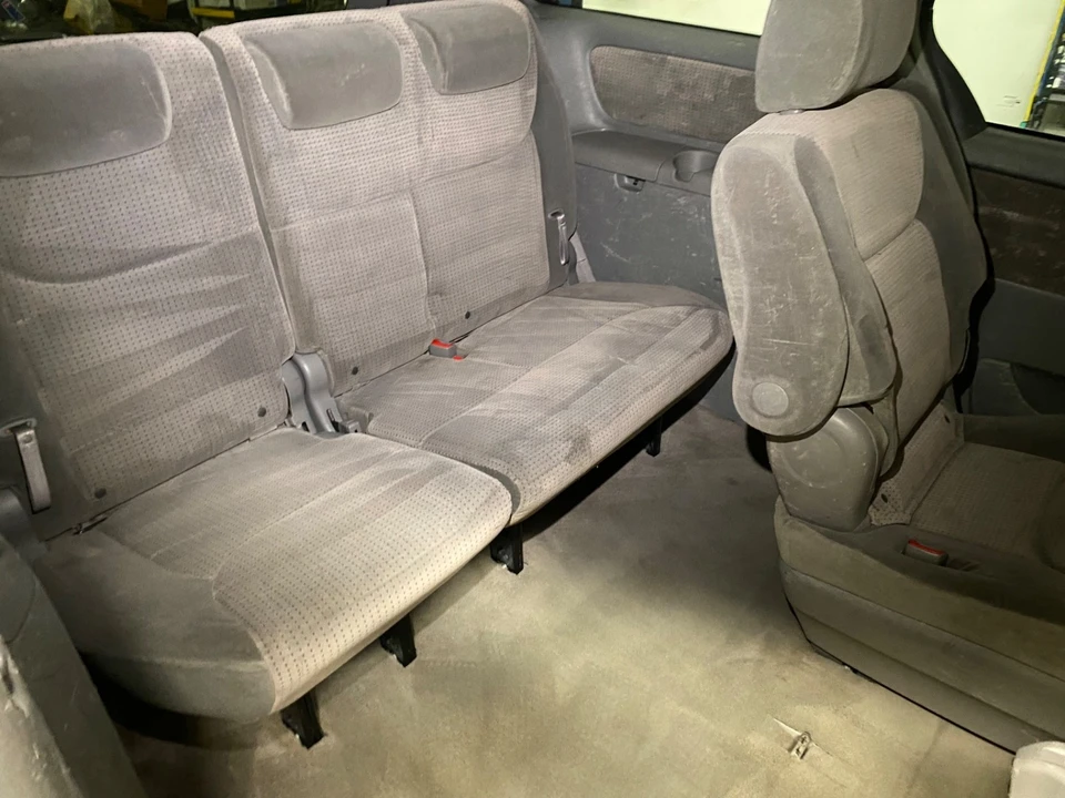 2009 Toyota Sienna 2nd Gen - Image 15 of 17