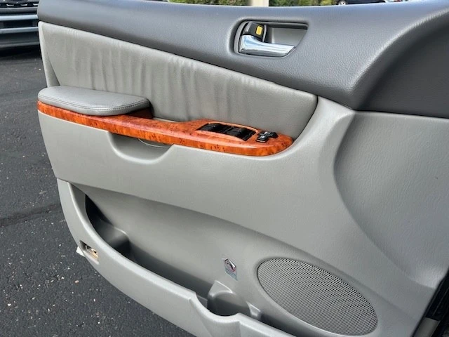 2009 Toyota Sienna 2nd Gen - Image 17 of 21