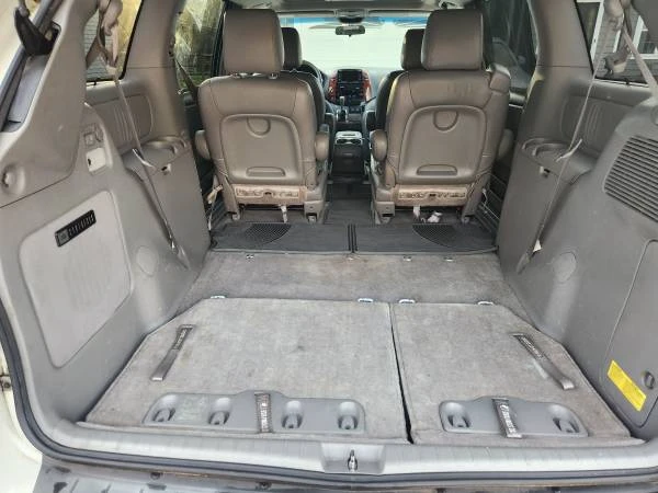 2009 Toyota Sienna 2nd Gen - Image 9 of 10