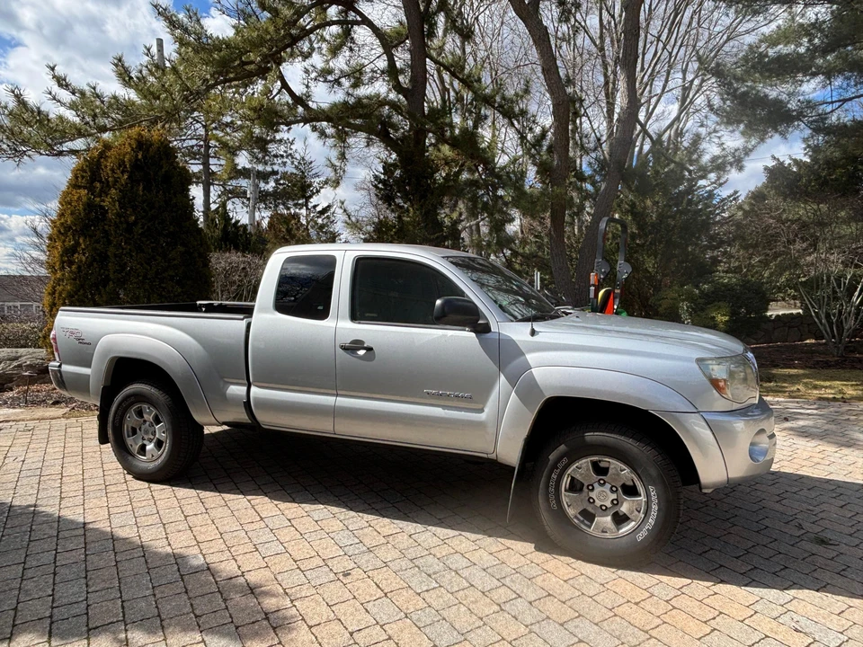 2009 Toyota Tacoma 2nd Gen - Image 15 of 31