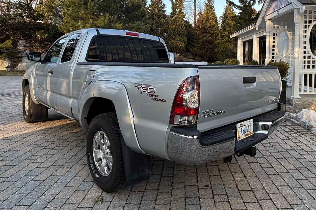 2009 Toyota Tacoma 2nd Gen - Image 4 of 31